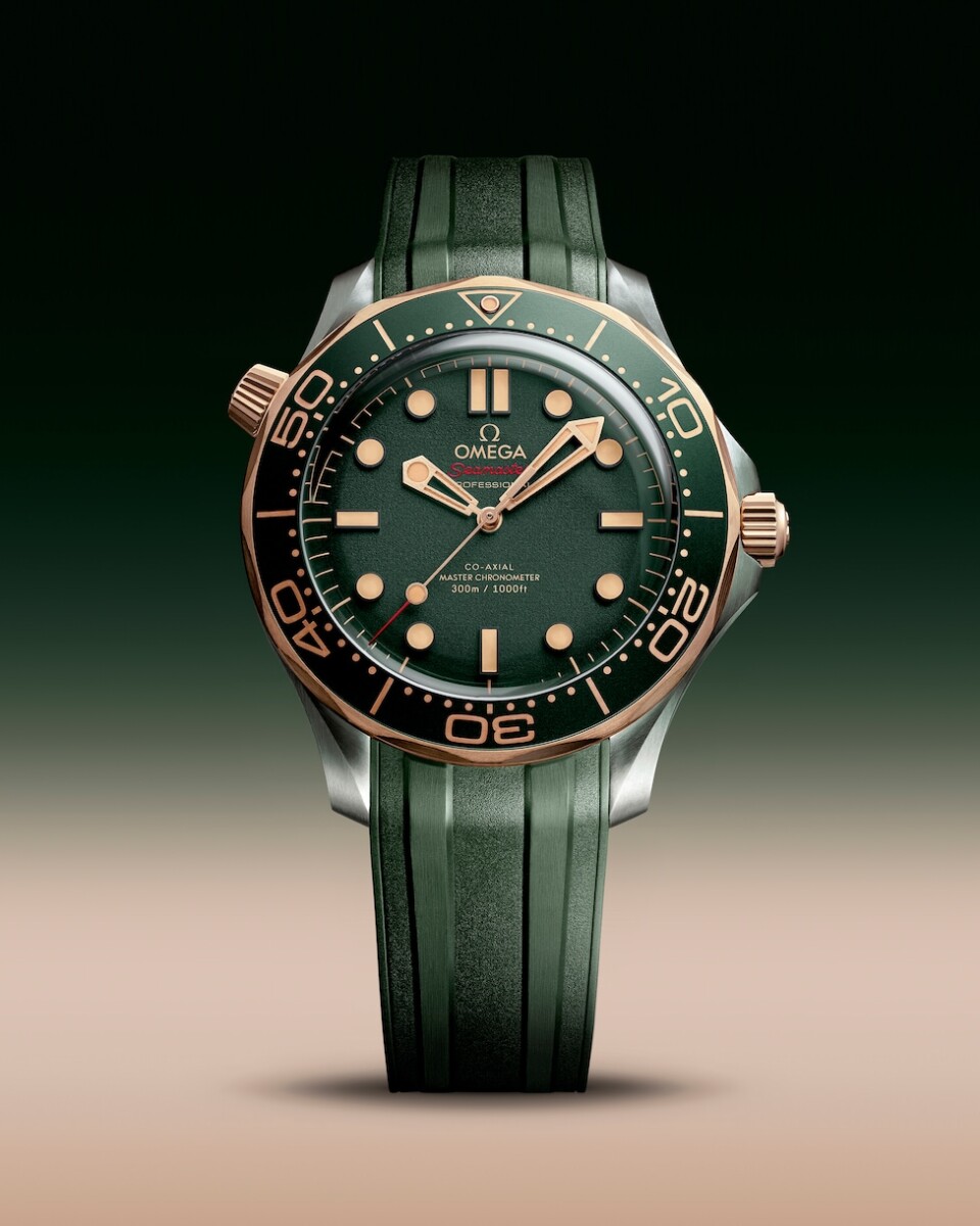 omega-seamaster-diver-300m-co-axial-master-chronometer-42-mm-21092422010001-portrait-2-dedbef